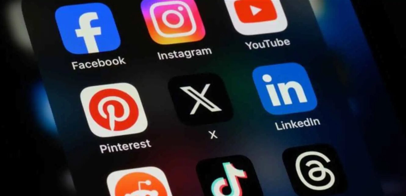 The Prime Minister of the country supports imposing restrictions on the use of social media by children under the age of fifteen