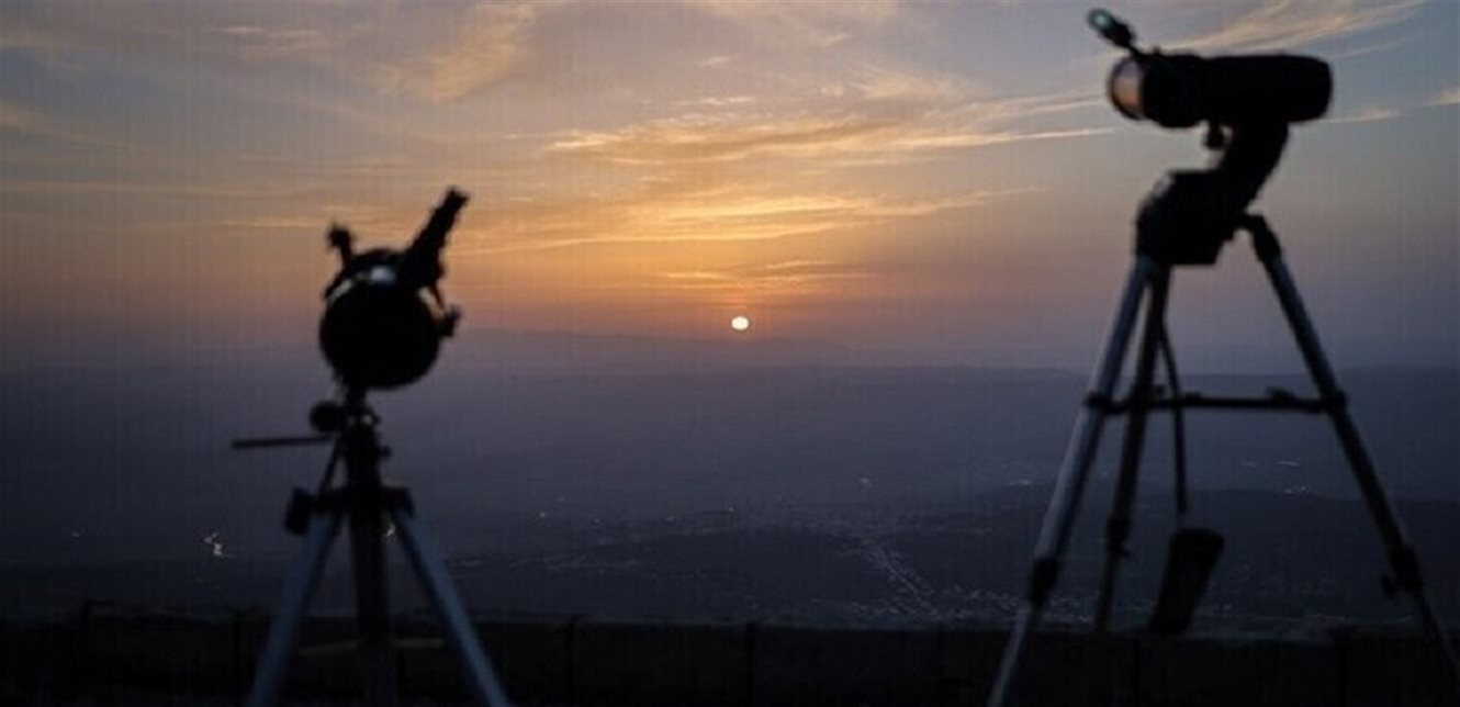 A prominent celestial event coincides with the sighting of the Ramadan crescent.. Will it hinder visibility?