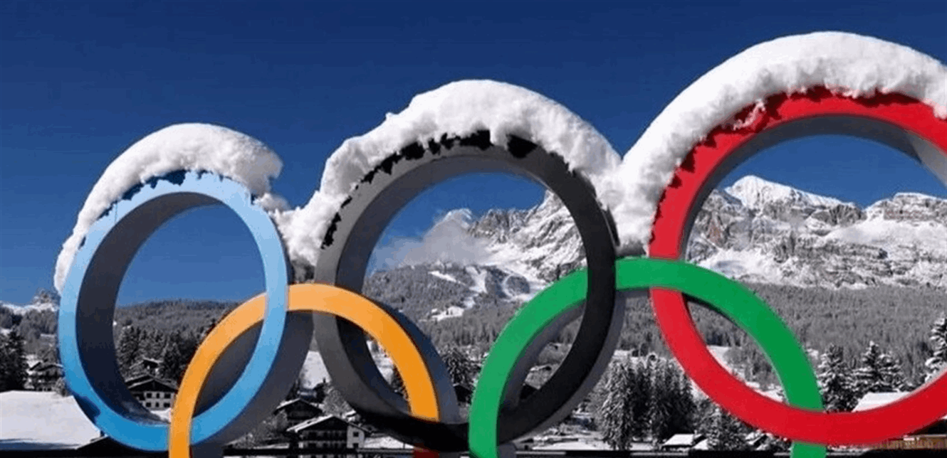 A new dispute in the 2026 Olympics over flags on helmets