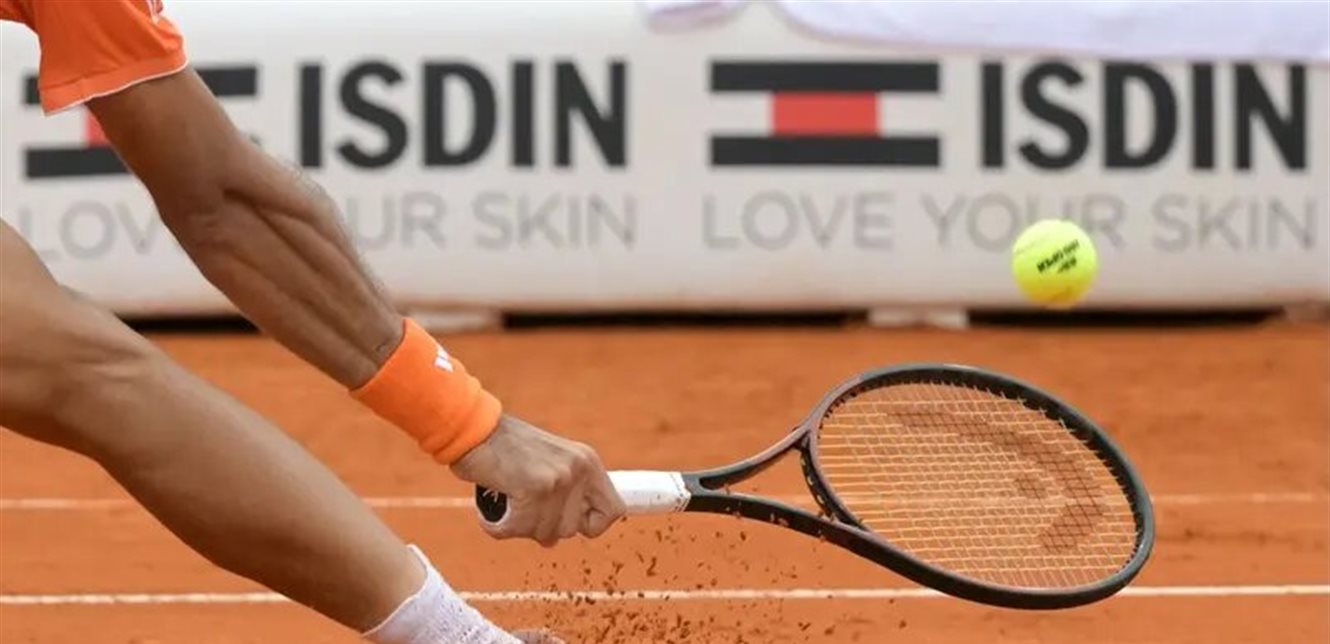 Three tennis players were acquitted after eating contaminated meat