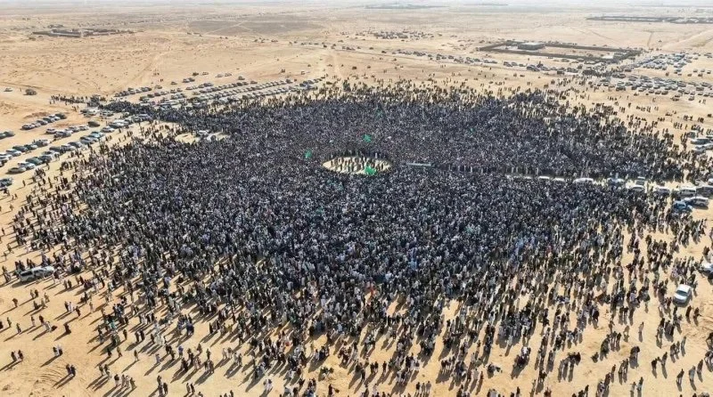 الساعدي القذافي يعلق بشكل مفاجئ على جنازة شقيقه: “فزت بالانتخابات وأنت ميت”