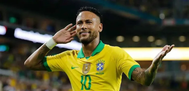 How many goals did Neymar score in his football career?