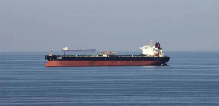 Possible suspension of oil shipments through Hormuz following “US-Israeli” strikes in Iran