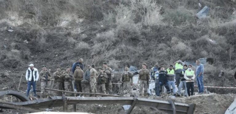 قمة عسكرية لبنانية – أميركية وفرنسا تدعو 50 دولة لدعم الجيش