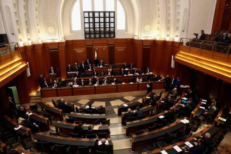 قرارات مجحفة بحقّ المواطنين… انتفاضة نيابية بوجه الحكومة