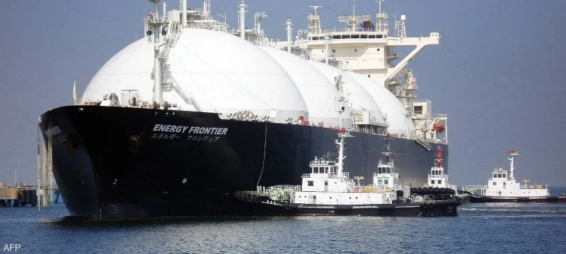 Qatar offers gas tankers for rent after suspending exports
