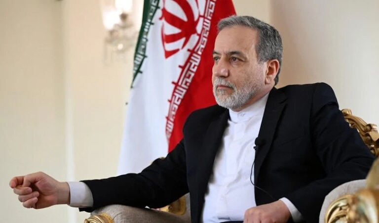 After the destruction of the Iranian frigate… Araqchi warns Washington of “severe regret”