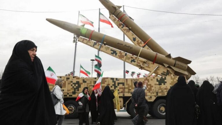 Weather casts a shadow over conflict: Clouds may provide Tehran with a decisive firing opportunity
