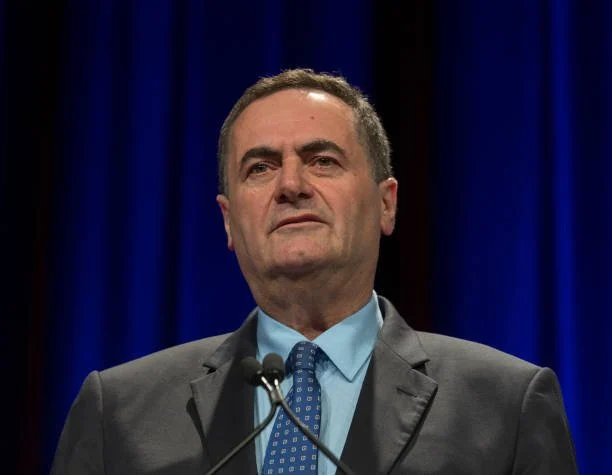 كاتس: ضرب إيران وكبح “حزب الله” هدف العمليات الحالية