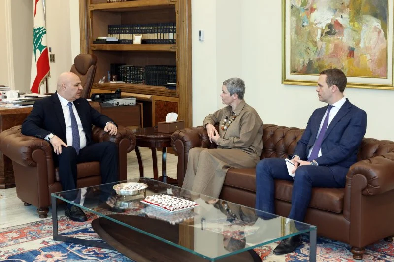 ترحيب أوروبي بقرارات الحكومة اللبنانية بشأن “حزب الله” عقب لقاء :عون