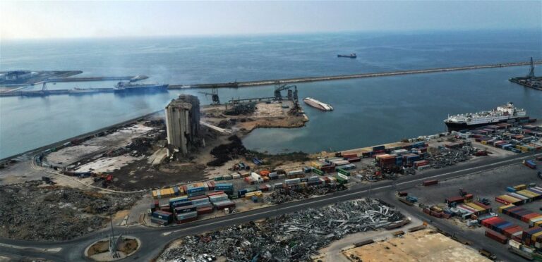 The head of the Transit Companies Syndicate calls for reversing the decision to establish camps for the displaced near the port of Beirut