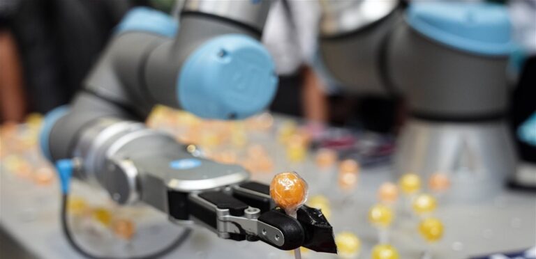 Microsoft: Innovative standard for training robots in planning and application