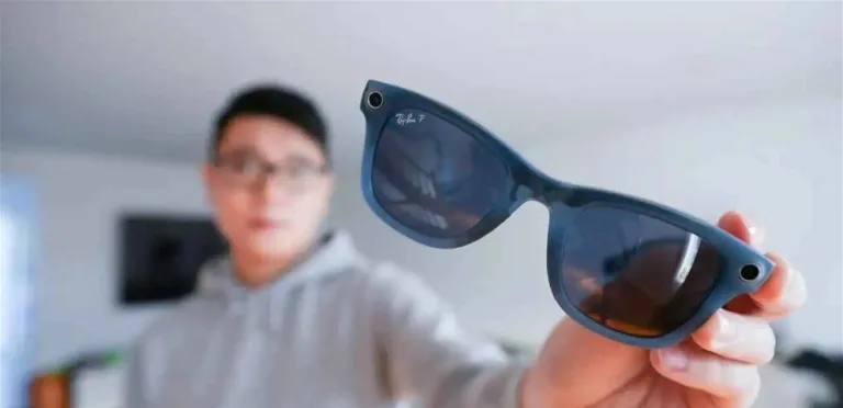 Smart glasses: a hidden danger that threatens privacy in public spaces