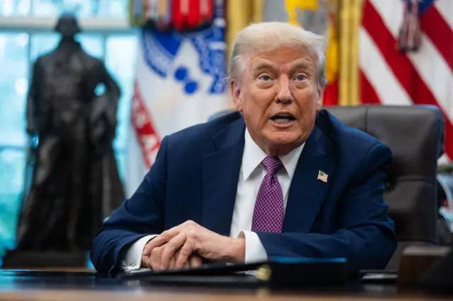 Five contenders challenge Trump as Fed chair announcement nears.