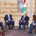 اجتماع سياسي في السرايا: تحذيرات من توريط لبنان في مغامرات عسكرية