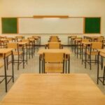 طلب عاجل بتجميد العام الدراسي