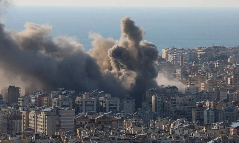 الحرب تتواصل والتسوية تترجأ