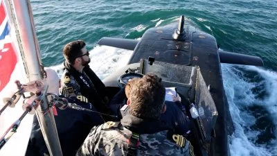 بالفيديو: انذار عسكري مخيف يهز الشرق الأوسط – سلاح سري خطير جداً يحاصر طهران – الشبح البريطاني يدخل الحرب!