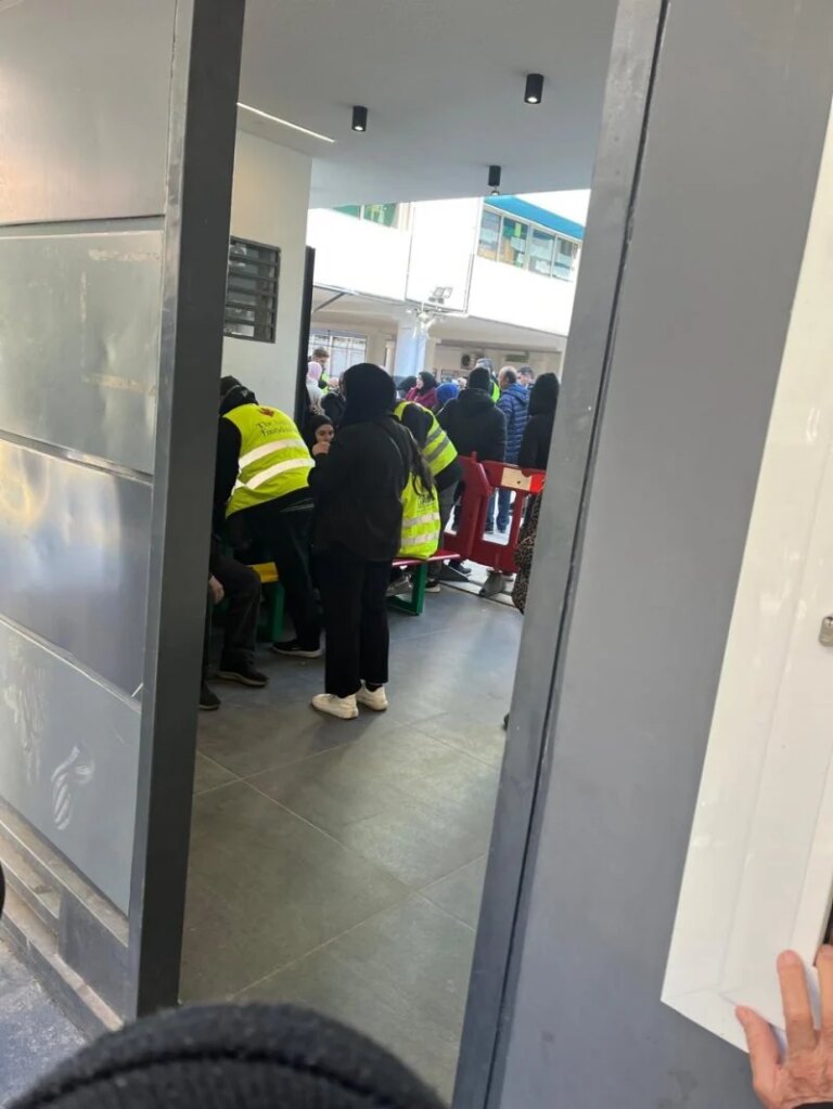 Schools receive displaced people after sudden raids and random displacement