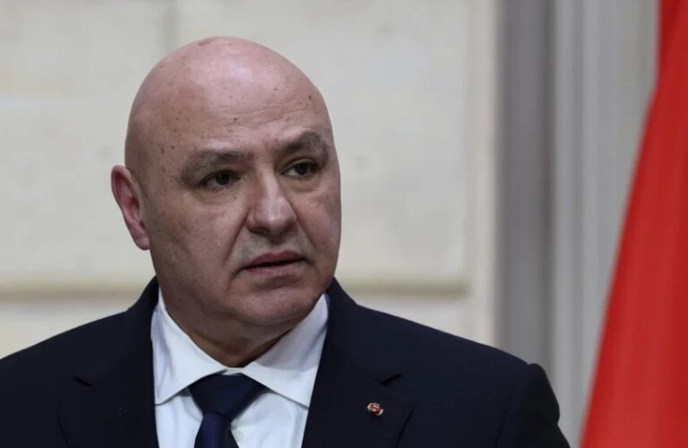 A strongly worded message from Aoun: “I will not allow those who are steadfast in their villages to be accused of treason.”