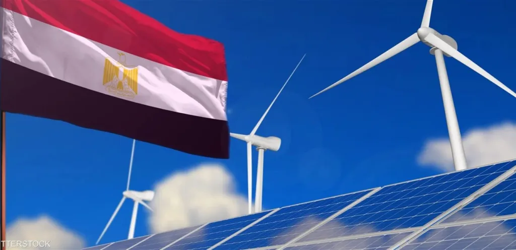 Egypt concludes an agreement to establish the first solar energy station in the mining sector