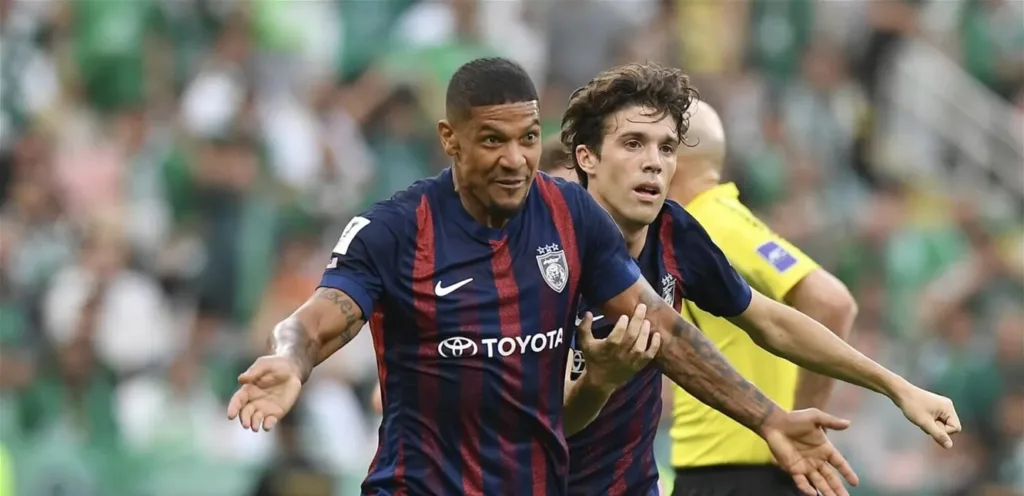 Al-Ahly expresses its wishes for a speedy recovery for the “Johor” player following his injury in an AFC Champions League match