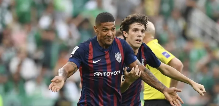 Al-Ahly expresses its wishes for a speedy recovery for the “Johor” player following his injury in an AFC Champions League match