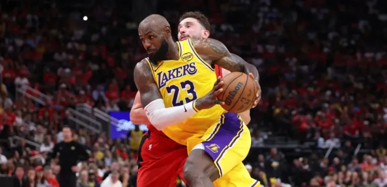 The Lakers are on the verge of eliminating the Rockets