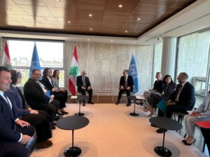 Salam praises the international community’s support for Lebanon in a meeting with UNESCO