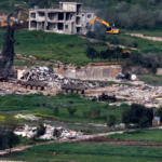 ما فعلته إسرائيل في عين عطا يدق ناقوس الخطر