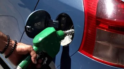 بالفيديو: المحروقات تشعل القلق!! السيناريو الأسوأ إلى العلن: 3 أسابيع تفصلكم عن أزمة؟ الأسعار إلى ارتفاع، فاستعدّوا