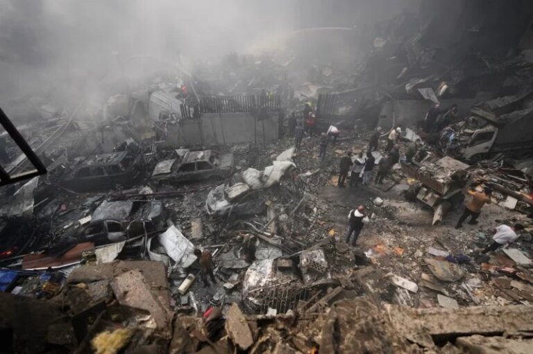 Lebanon is at the heart of the crisis: Iran threatens to respond and conditional truce on ending attacks on it