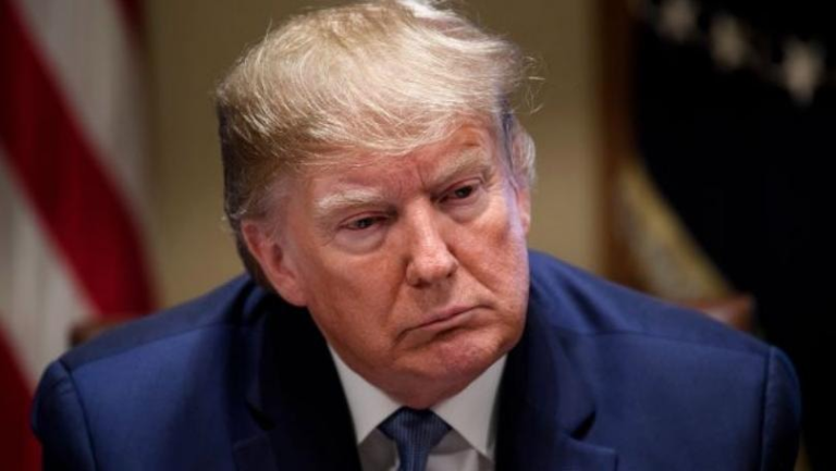 Trump publishes an expressive picture…of America and Iran!