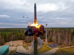 A range exceeding 35 thousand kilometers… Russia displays the Sarmat nuclear missile