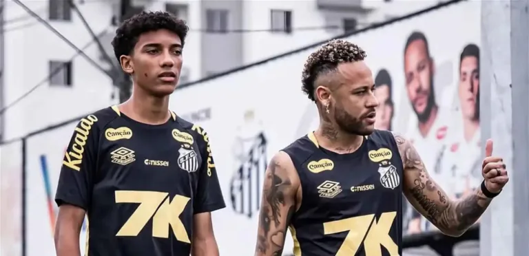 After being assaulted by Neymar, Robinho Jr. demands the termination of his contract with Santos