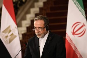 Iranian media uprising…accusations of Araghchi of serving Trump