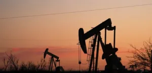 Oil jumps towards $100…a sudden Iranian decision turns the tables
