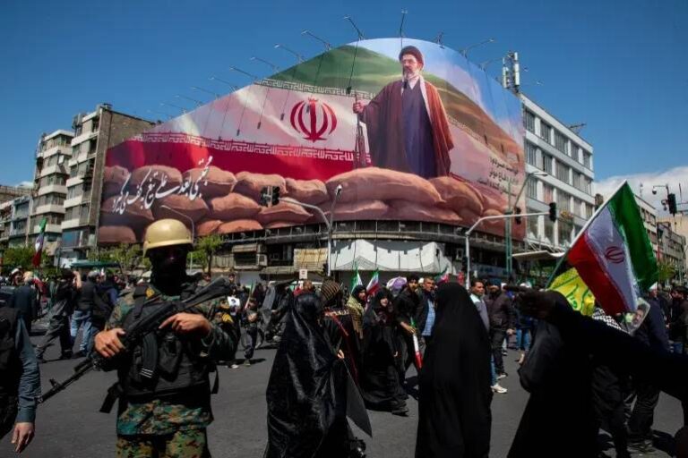 “America will bear the consequences.” A new Iranian threat in Hormuz