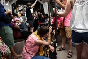 Europe is under siege… How did the “Omega Barrier” spark the deadly heat wave?