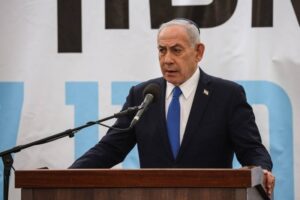 Gantz charts the way out… toppling Netanyahu and a broad unity government