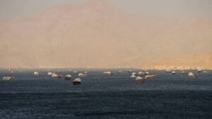Tehran denies the “Axios” story… Who owns the decision on the Strait of Hormuz?