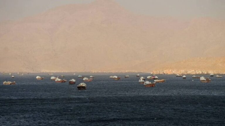 Tehran denies the “Axios” story… Who owns the decision on the Strait of Hormuz?
