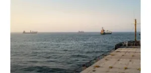 Bloomberg: Ship traffic has almost completely stopped in Hormuz