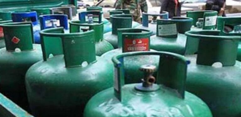 Two trade unions, users and distributors of gas bottles in North Lebanon, warned of the consequences of the decision to raise the cost