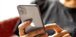 What is the secret of the mysterious red light at the top of the iPhone screen?
