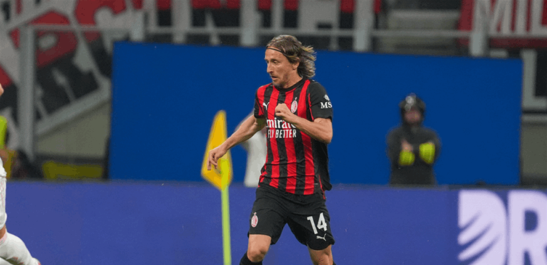 Modric agrees to renew his contract with Milan