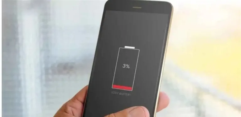 Does the phone turn off before the battery runs out?