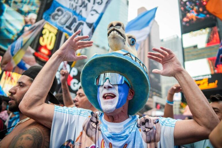 The World Cup final without goals in the first half… and an injury strikes Argentina