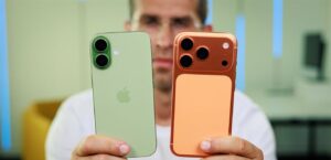 The best-selling phone in the world.. Which device decided it in its favour?