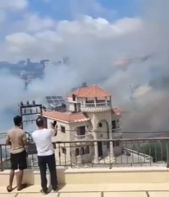 Video: Fires are approaching homes… A large fire sweeps Shahwar